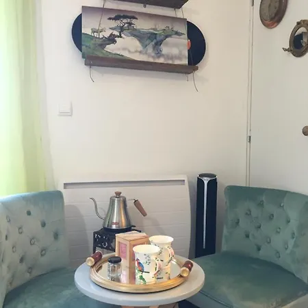 Couette-café D'hôtes Dougnac Art Fantastique *