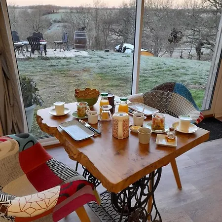 Maison Dougnac Bed & Breakfast 3*